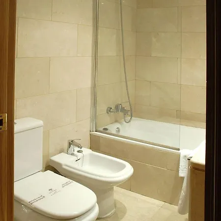 Reyes Catolicos Hotell 3*
