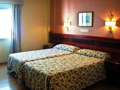 Hotell Reyes Catolicos 3*
