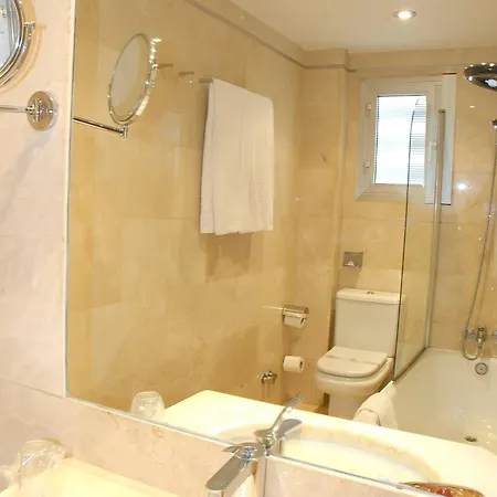 Reyes Catolicos Sevilla